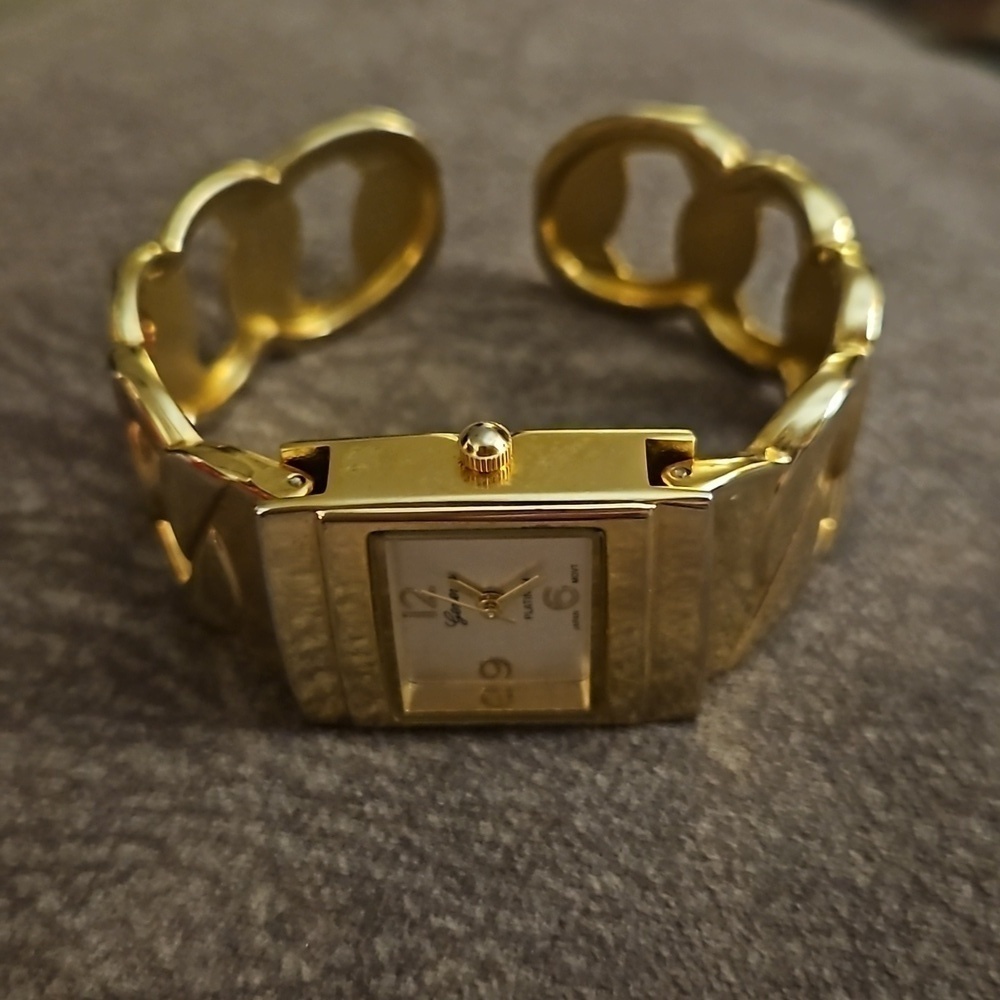 Goldtone Square Face Link Cuff Watch Bracelet - Picture 2 of 5